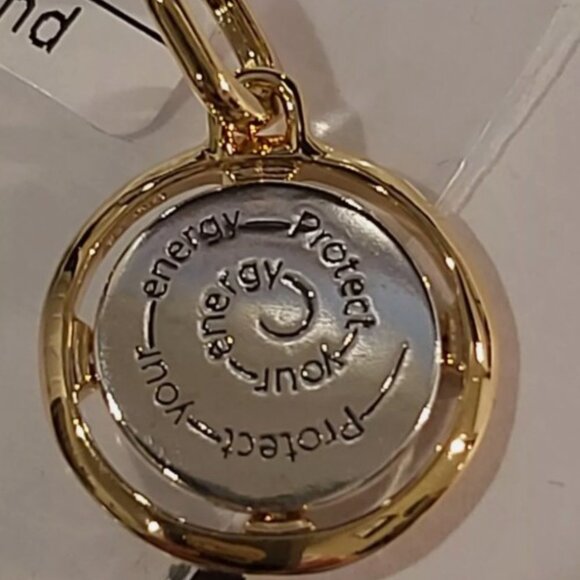 Authentic PANDORA SS and 14k plated Two-tone Bee Medallion Charm 763417C01 - Picture 8 of 13